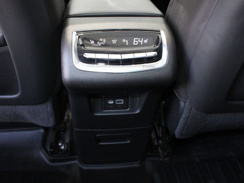 Used 2022 Cadillac XT6 Sport w/ Technology Package AWD/4WD image 56