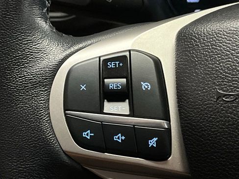 Used 2022 Ford Explorer XLT w/ Class IV Trailer Tow Package image 24