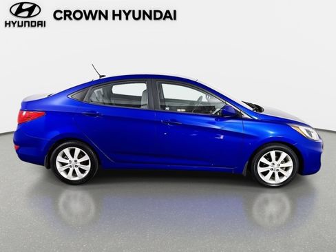 Used 2012 Hyundai Accent GLS w/ Premium Pkg 3 image 4