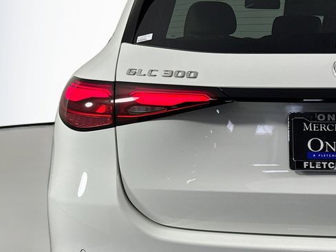 New 2026 Mercedes-Benz GLC 300 4MATIC image 14