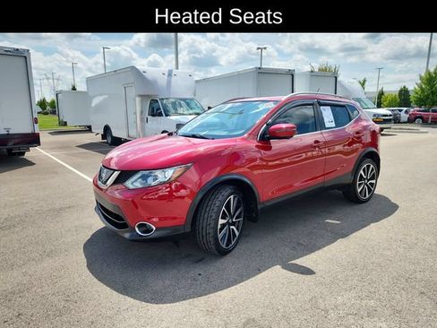 Used 2018 Nissan Rogue Sport SL w/ SL Premium Package FWD image 3