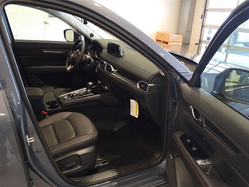 New 2025 MAZDA CX-5 Carbon Edition image 17