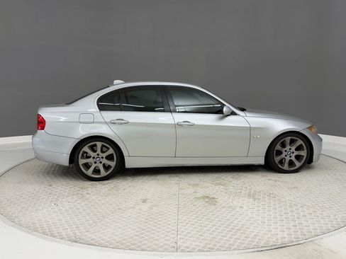 Used 2006 BMW 330i Sedan RWD image 8