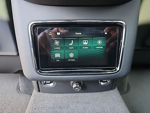 New 2024 Bentley Bentayga image 32