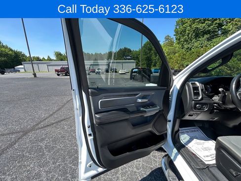 Used 2022 RAM 1500 Big Horn AWD/4WD image 19