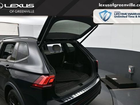 Used 2022 Volkswagen Tiguan SE R-Line FWD image 27