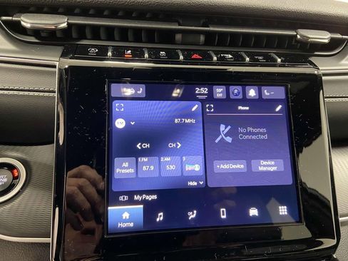 New 2025 Jeep Grand Cherokee L Altitude image 21