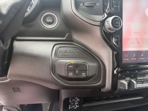 Used 2026 RAM 3500 Tradesman AWD/4WD image 32