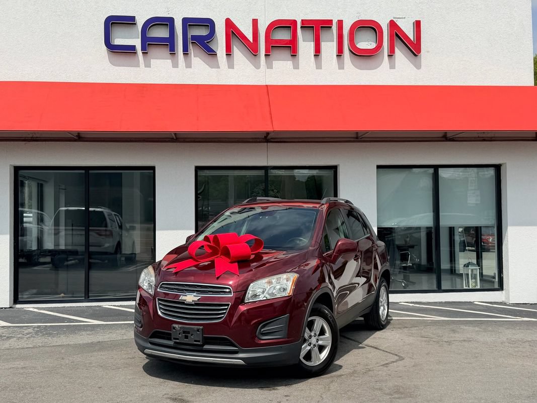 Used 2016 Chevrolet Trax LT w/ LT Convenience Package AWD/4WD image 2