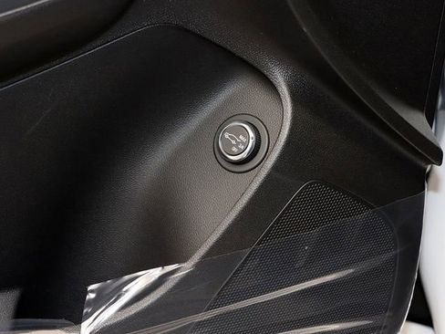 New 2026 Buick Envista Avenir image 24