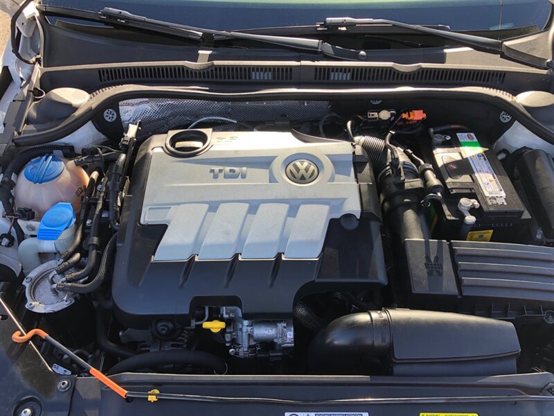 Used 2014 Volkswagen Jetta TDI FWD image 18