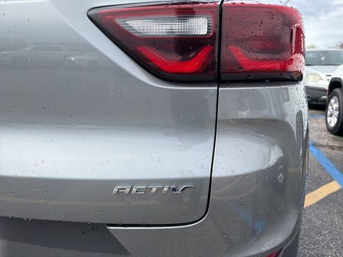 Used 2025 Chevrolet TrailBlazer ACTIV w/ Driver Confidence Package image 7