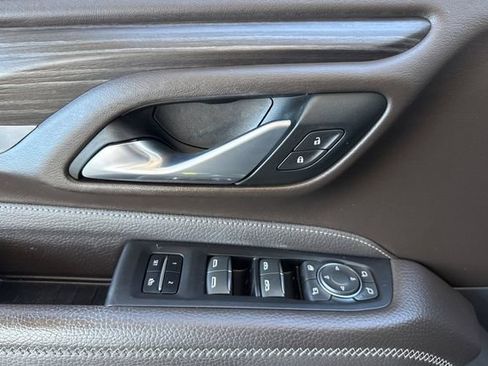 Used 2023 GMC Yukon Denali AWD/4WD image 11
