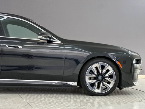 Certified 2023 BMW i7 xDrive60 AWD/4WD image 34