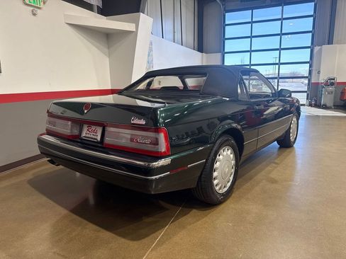 Used 1993 Cadillac Allante image 43