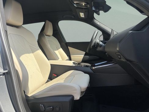 Used 2025 BMW X3 xDrive30i w/ Convenience Package image 18