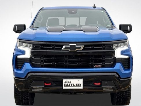 Used 2025 Chevrolet Silverado 1500 LT Trail Boss w/ Convenience Package II AWD/4WD image 11