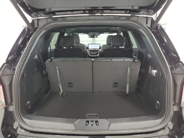 New 2027 Ford Explorer ST-Line w/ Premium Package AWD/4WD image 7