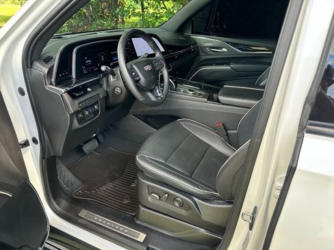 Used 2021 Cadillac Escalade Sport w/ Driver Assist Tech Package RWD image 13