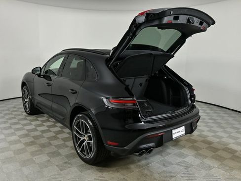 Used 2026 Porsche Macan AWD/4WD image 33