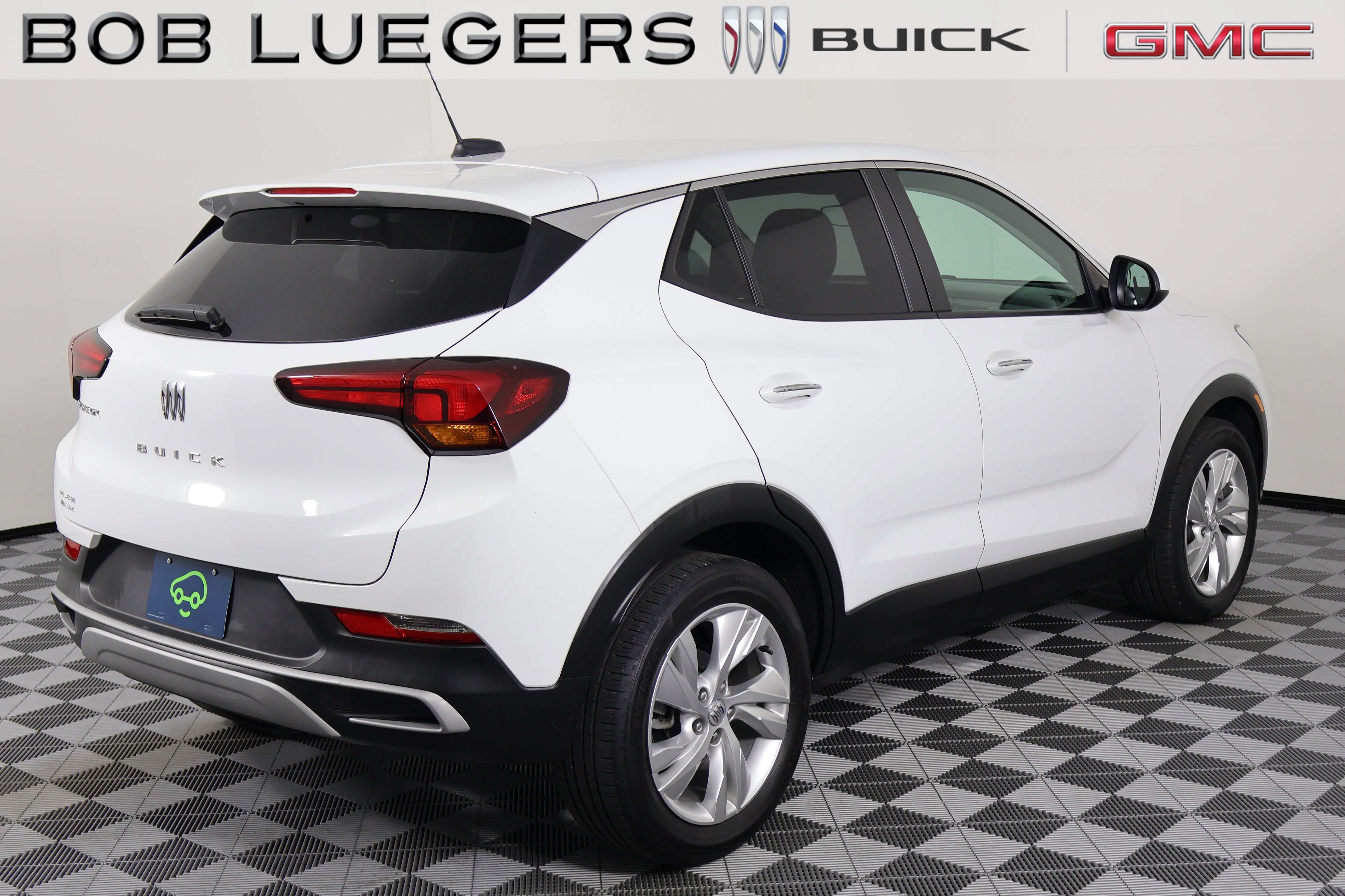 Certified 2024 Buick Encore GX Preferred w/ Comfort Package FWD image 5