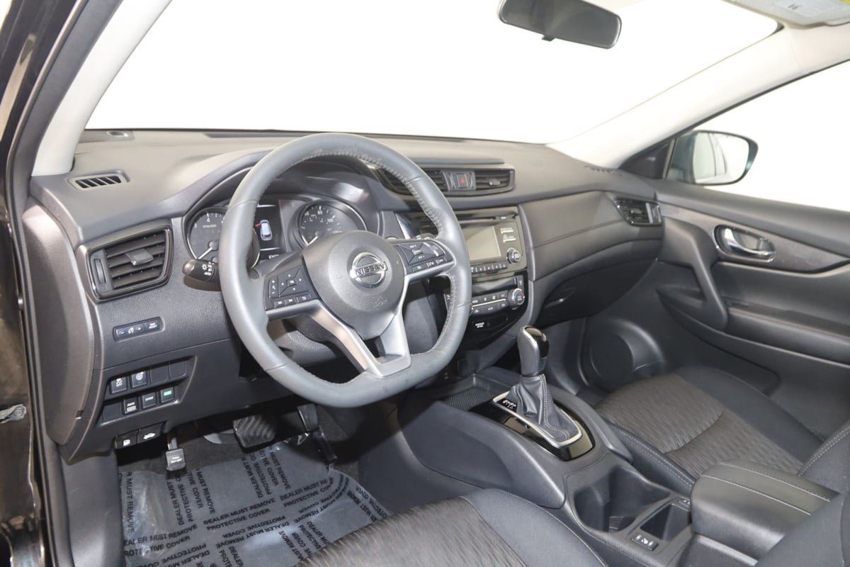 Used 2017 Nissan Rogue SV w/ Midnight Edition AWD/4WD image 21