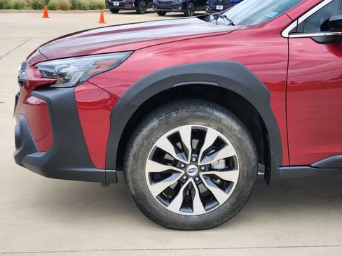Used 2025 Subaru Outback Limited XT AWD/4WD image 8