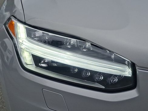 Certified 2023 Volvo XC90 T8 Plus w/ Protection Package Premier image 10