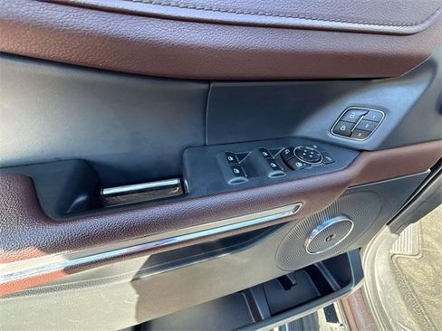 Used 2024 Ford Expedition Max Limited image 18