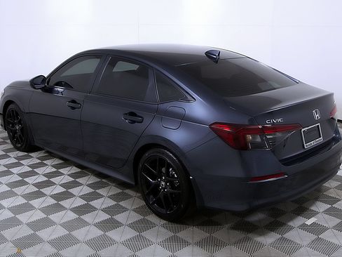 Used 2025 Honda Civic Sport image 9
