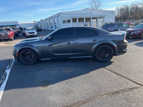 Used 2022 Dodge Charger SRT Hellcat w/ Harman/Kardon Audio Group image 40