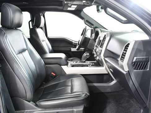 Used 2018 Ford F150 Lariat w/ Equipment Group 502A Luxury AWD/4WD image 10