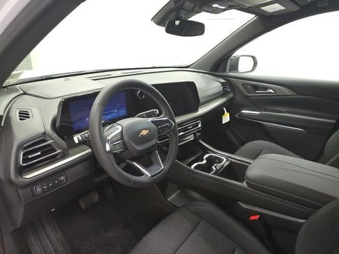 New 2026 Chevrolet Traverse LT image 9