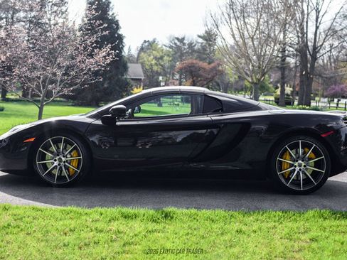 Used 2013 McLaren MP4-12C Spider RWD image 18