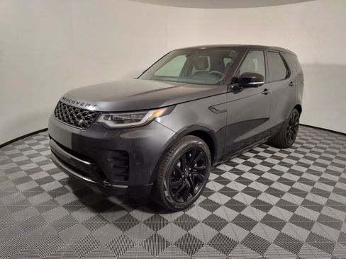 Used 2025 Land Rover Discovery Dynamic SE image 1