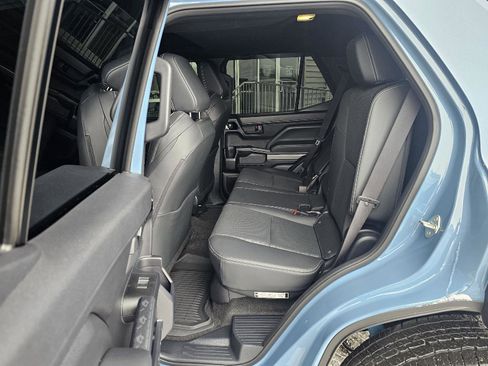 Used 2025 Toyota 4Runner TRD Off-Road Premium image 17