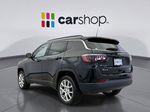 Used 2023 Jeep Compass Latitude image 3