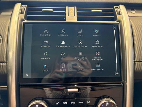 New 2026 Land Rover Discovery Dynamic SE AWD/4WD image 26