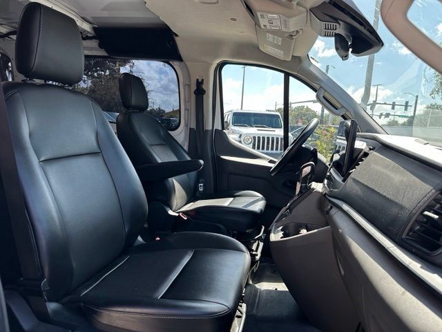 Used 2023 Ford Transit 250 Low Roof RWD image 12