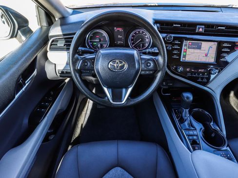 Used 2019 Toyota Camry LE image 25