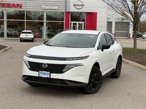 New 2025 Nissan Murano SV image 9