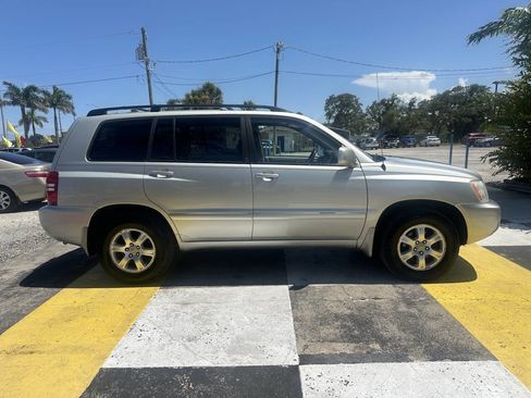 Used 2003 Toyota Highlander 4WD V6 image 4