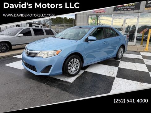 Used 2013 Toyota Camry L image 1