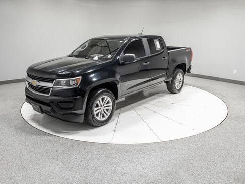 Used 2018 Chevrolet Colorado W/T w/ WT Convenience Package AWD/4WD image 34