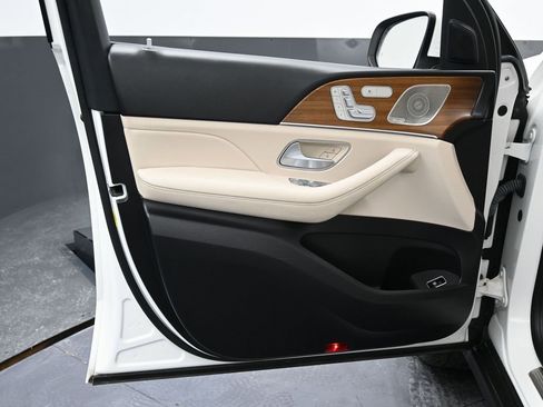 Used 2022 Mercedes-Benz GLE 350 w/ Premium Package image 43