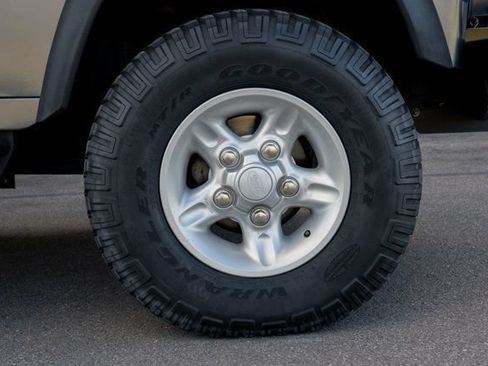 Used 1993 Land Rover Defender 110 AWD/4WD image 34