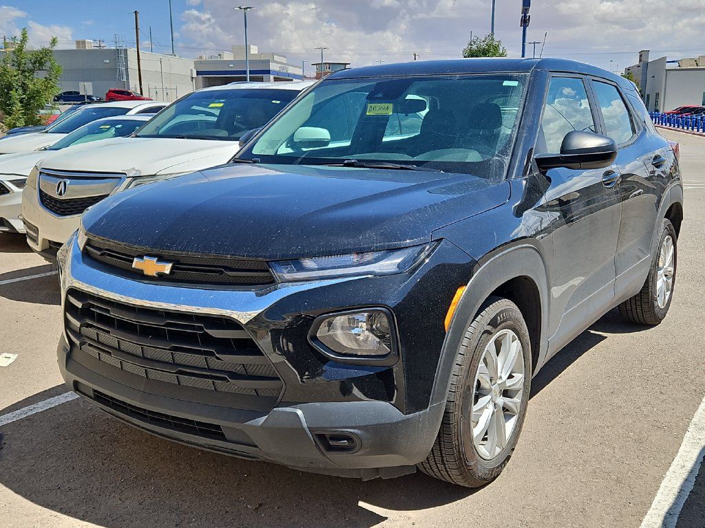 Used 2023 Chevrolet TrailBlazer LS FWD image 1