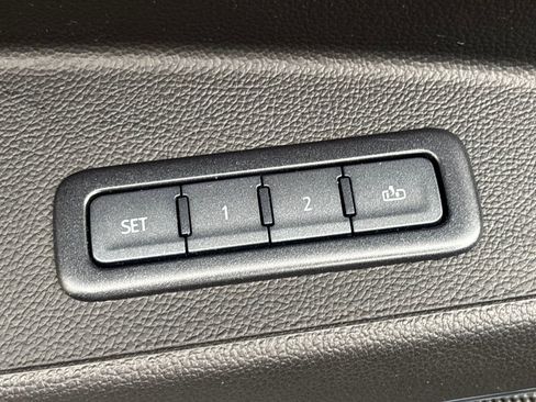 Used 2019 Chevrolet Tahoe LT image 8