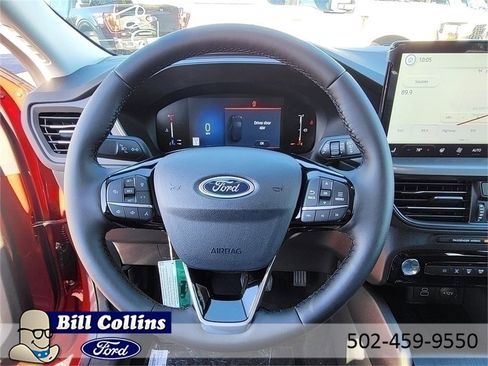 New 2024 Ford Escape SE image 11