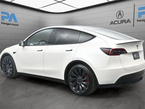 Used 2025 Tesla Model Y Performance image 21